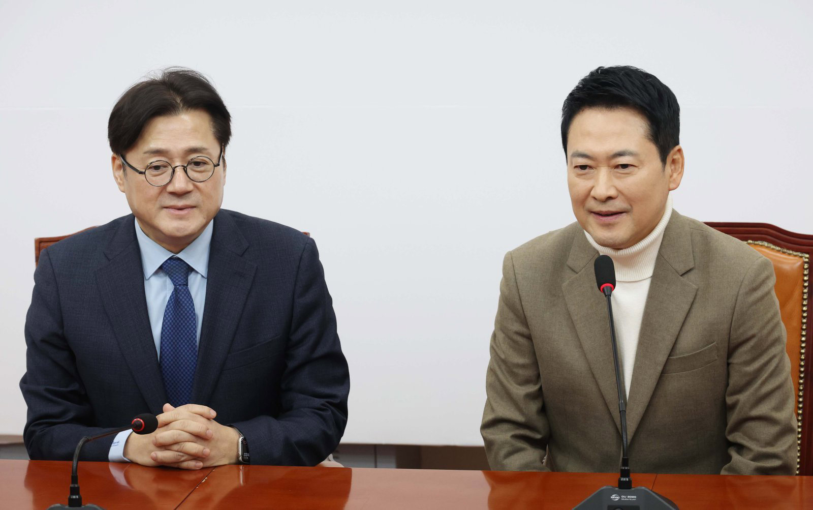 달러-원 1,560원대 돌파에 청와대 직접 대응 나섰다