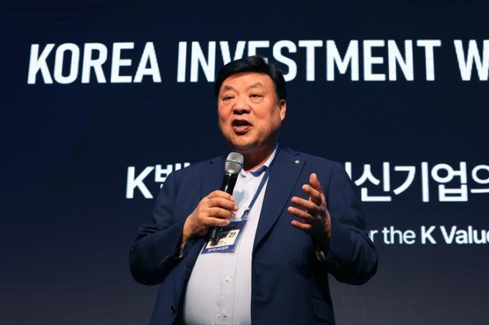 Celltrion earmarks billions of dollars to build CDMO plant: chairman - KED Global