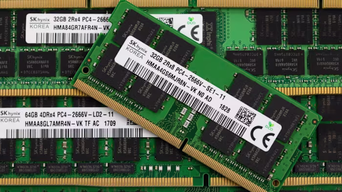 SK Hynix and Samsung's early bet on AI memory chips pays off ...