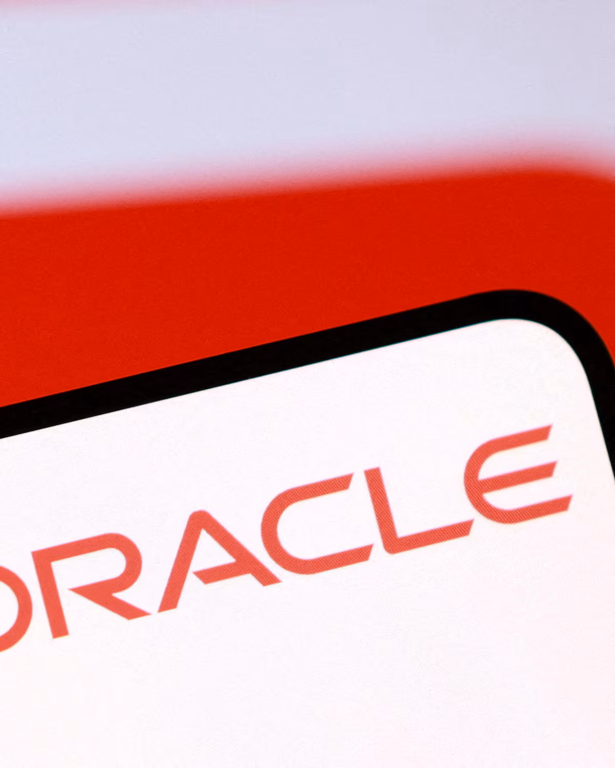 Oracle hires Schneider Electric's Maxson as CFO amid AI spending boom | Reuters