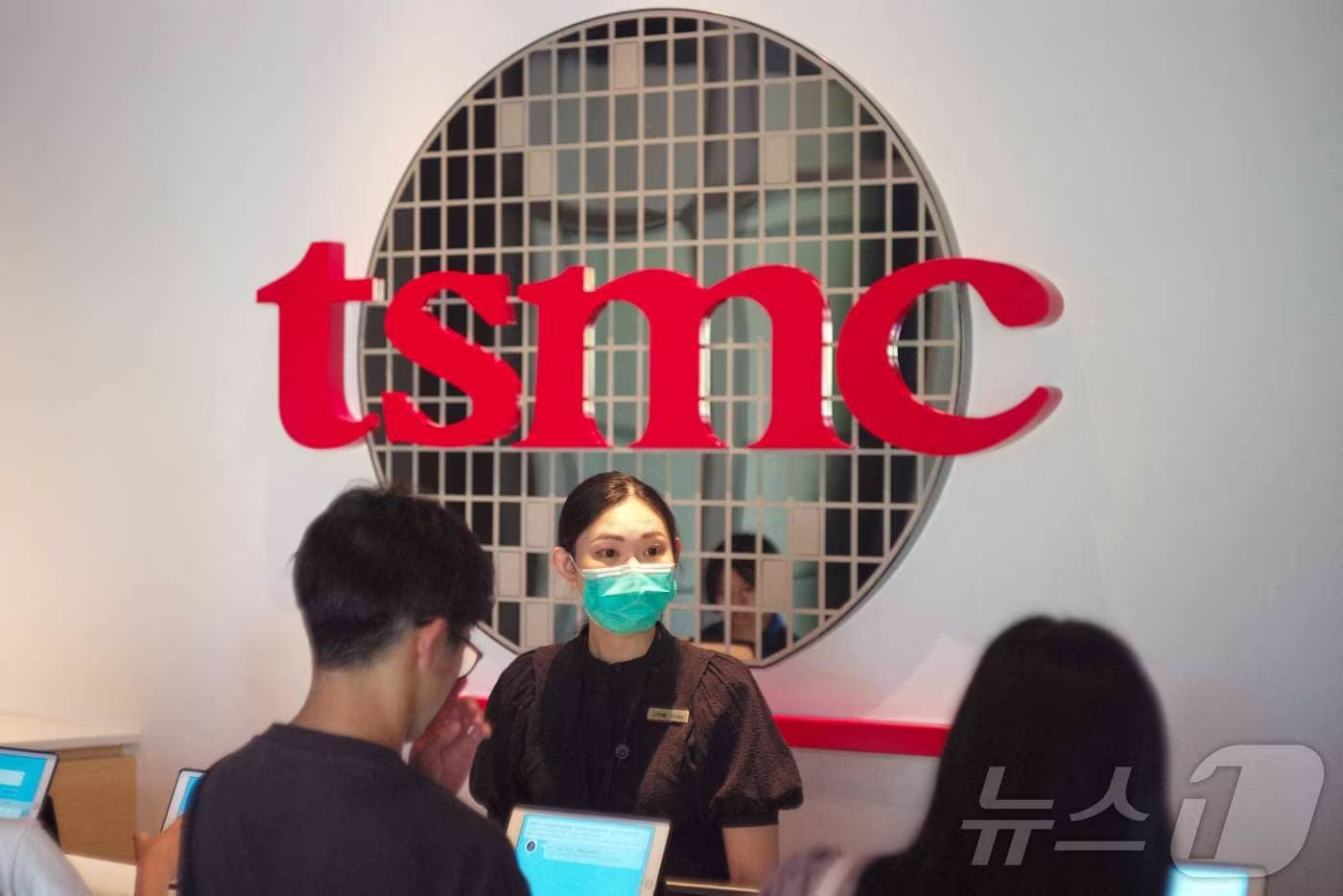 마이크론·TSMC 설비투자 상향, 250억·560억달러 규모